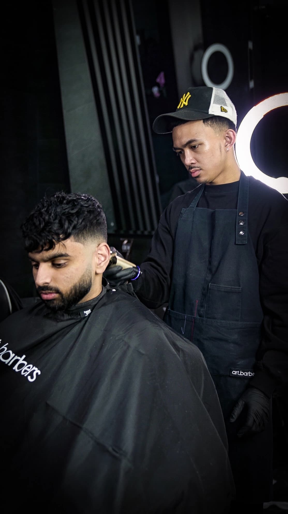 Barber shop mobile 3